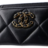 19 Card Holder Quilted Leather