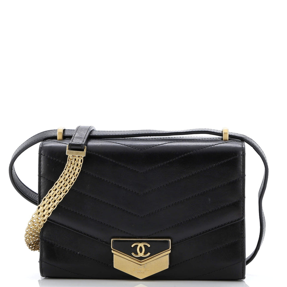 Medal Envelope Flap Bag Chevron Calfskin Small