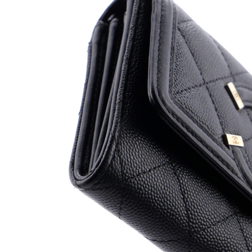 Filigree Flap Wallet Quilted Caviar Medium