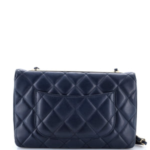 Trendy CC Flap Bag Quilted Lambskin Medium