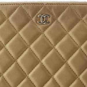 O Case Clutch Quilted Lambskin Medium