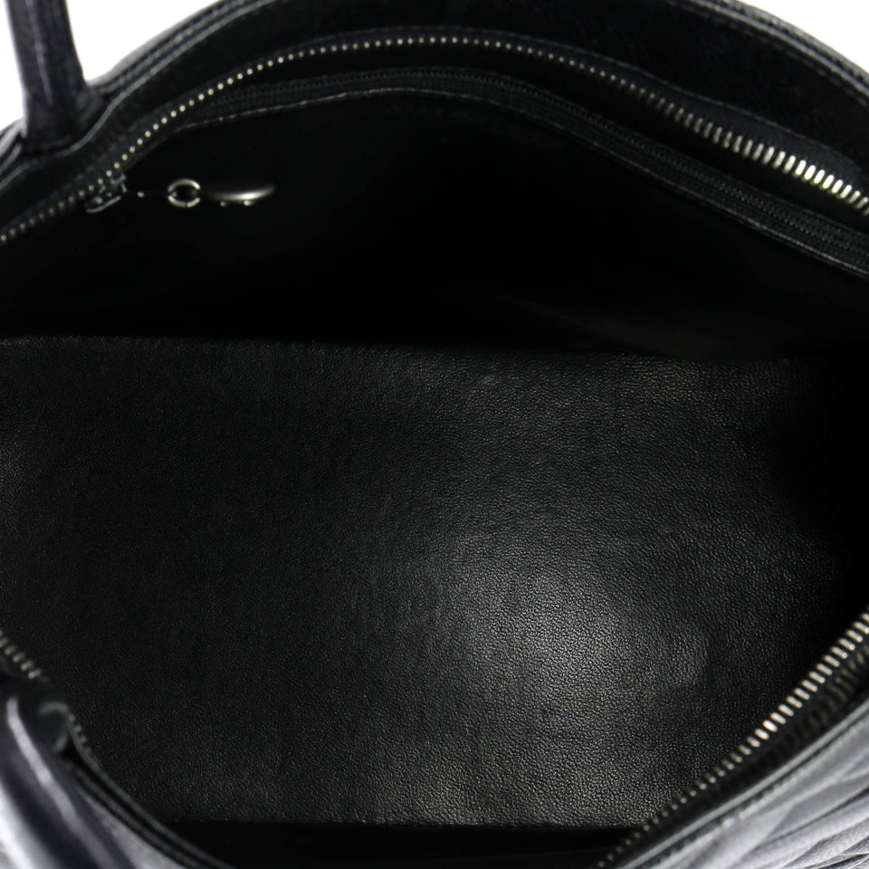 Medallion Tote Quilted Caviar