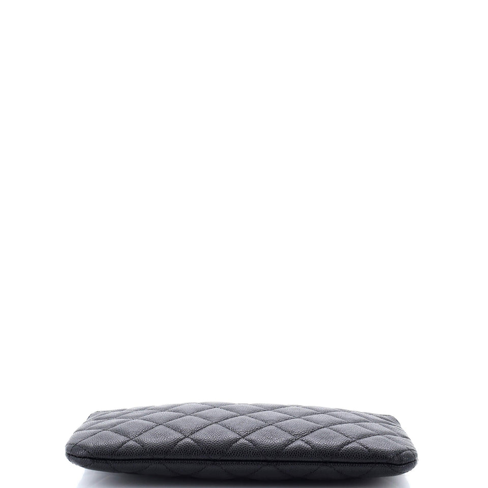 O Case Clutch Quilted Caviar Small