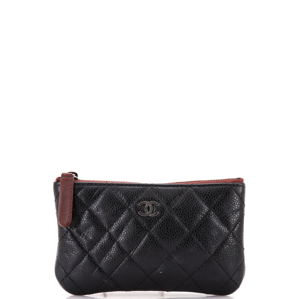 Classic O Case Pouch Quilted Caviar Mini