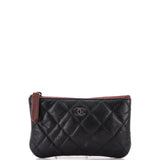 Classic O Case Pouch Quilted Caviar Mini