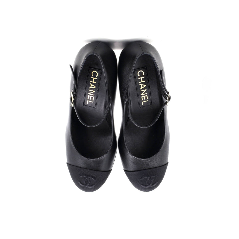 Women's CC Cap Toe Mary Jane Pumps Leather with Grosgrain