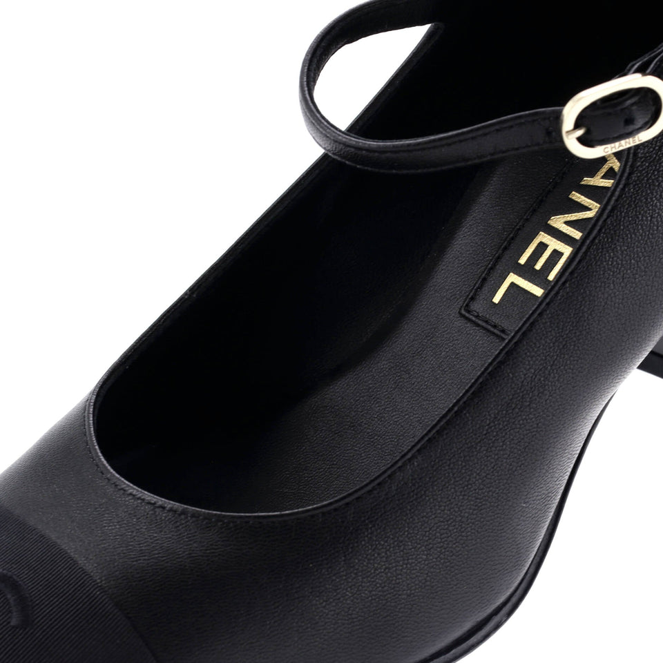 Women's CC Cap Toe Mary Jane Pumps Leather with Grosgrain