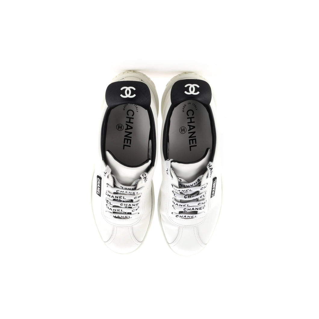 Women's CC Low-Top Flat Runner Sneakers Leather