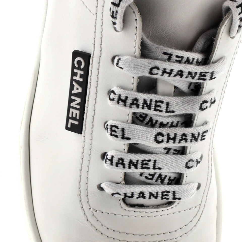 Women's CC Low-Top Flat Runner Sneakers Leather