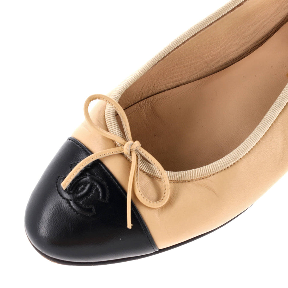 Women's CC Cap Toe Bow Ballerina Flats Leather