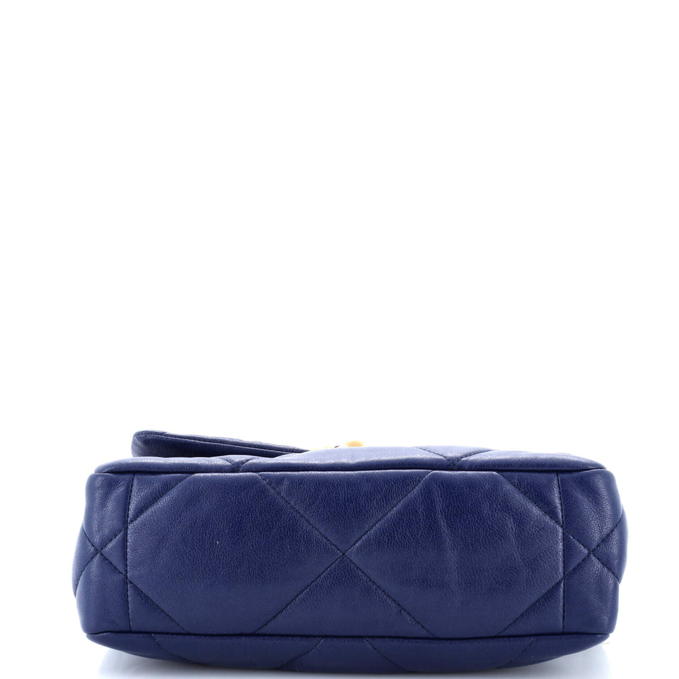 19 Flap Bag Quilted Leather Medium