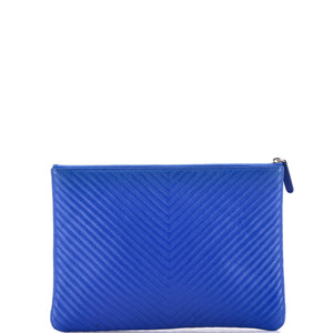 O Case Clutch Chevron Caviar Medium