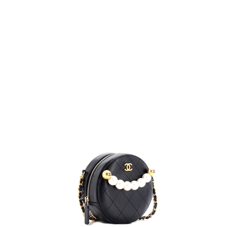 Chic Pearls Round Clutch with Chain Quilted Lambskin