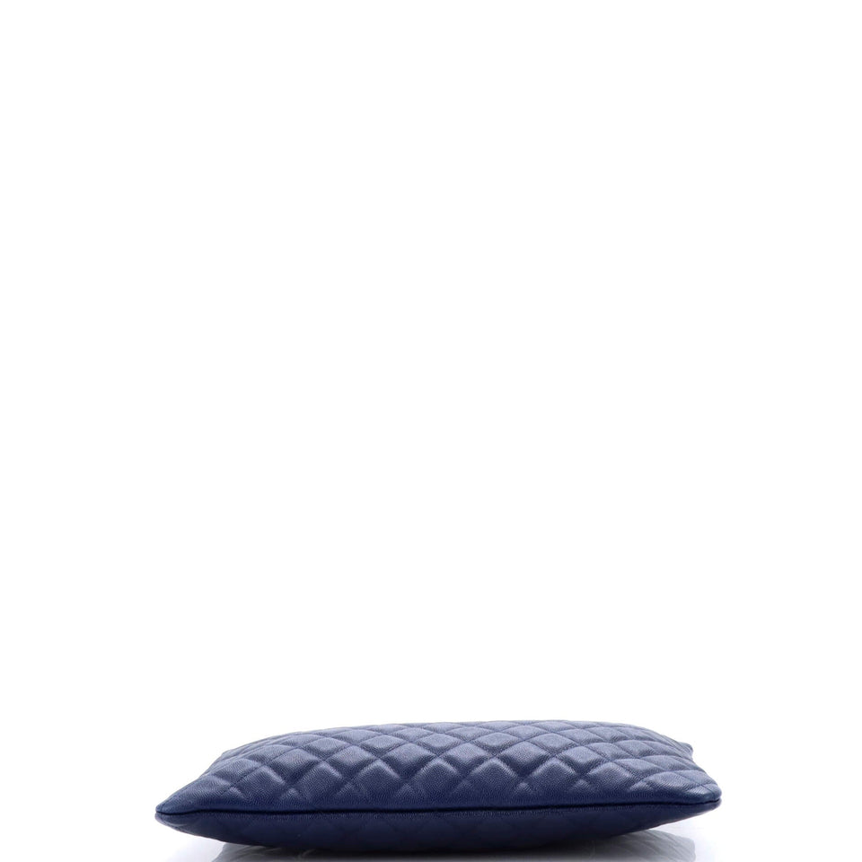 O Case Clutch Quilted Caviar Large