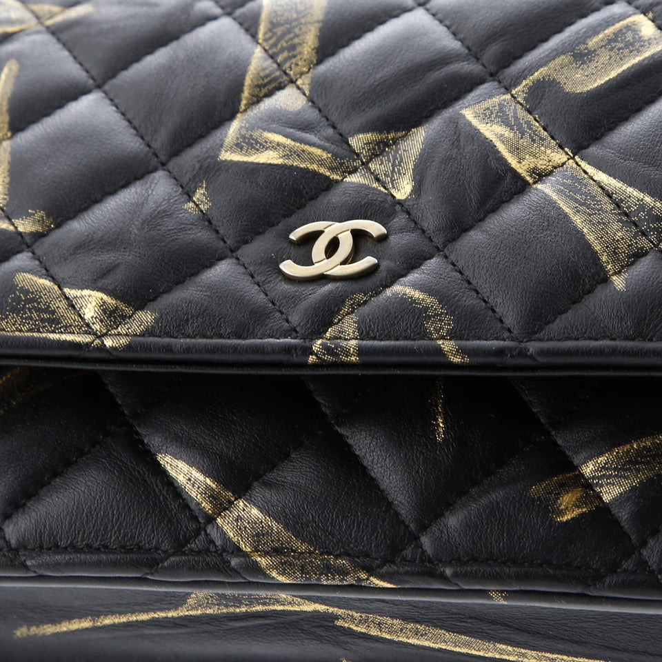 Wallet on Chain Quilted Printed Crumpled Calfskin