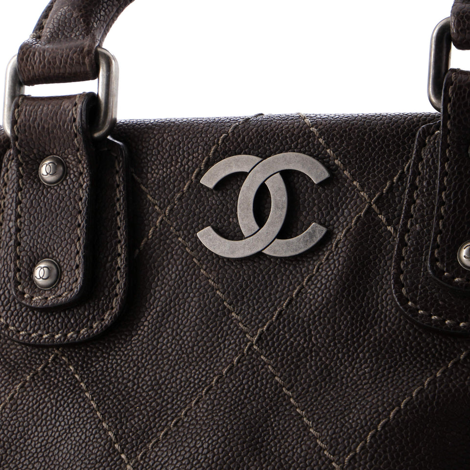 Outdoor Ligne Doctor Bag Quilted Caviar Large