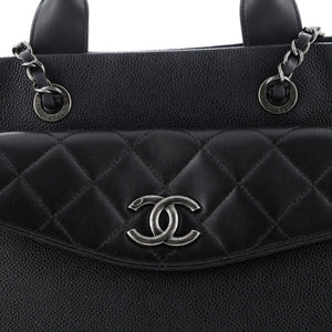 Coco Break Shopping Tote Caviar Large