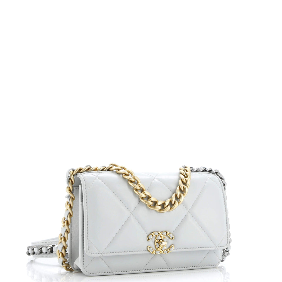 19 Wallet on Chain Quilted Lambskin