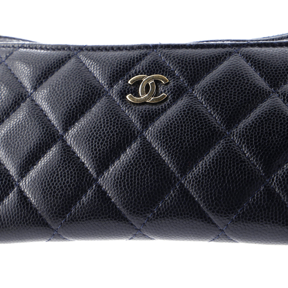 Classic Zip Pouch Quilted Caviar Long