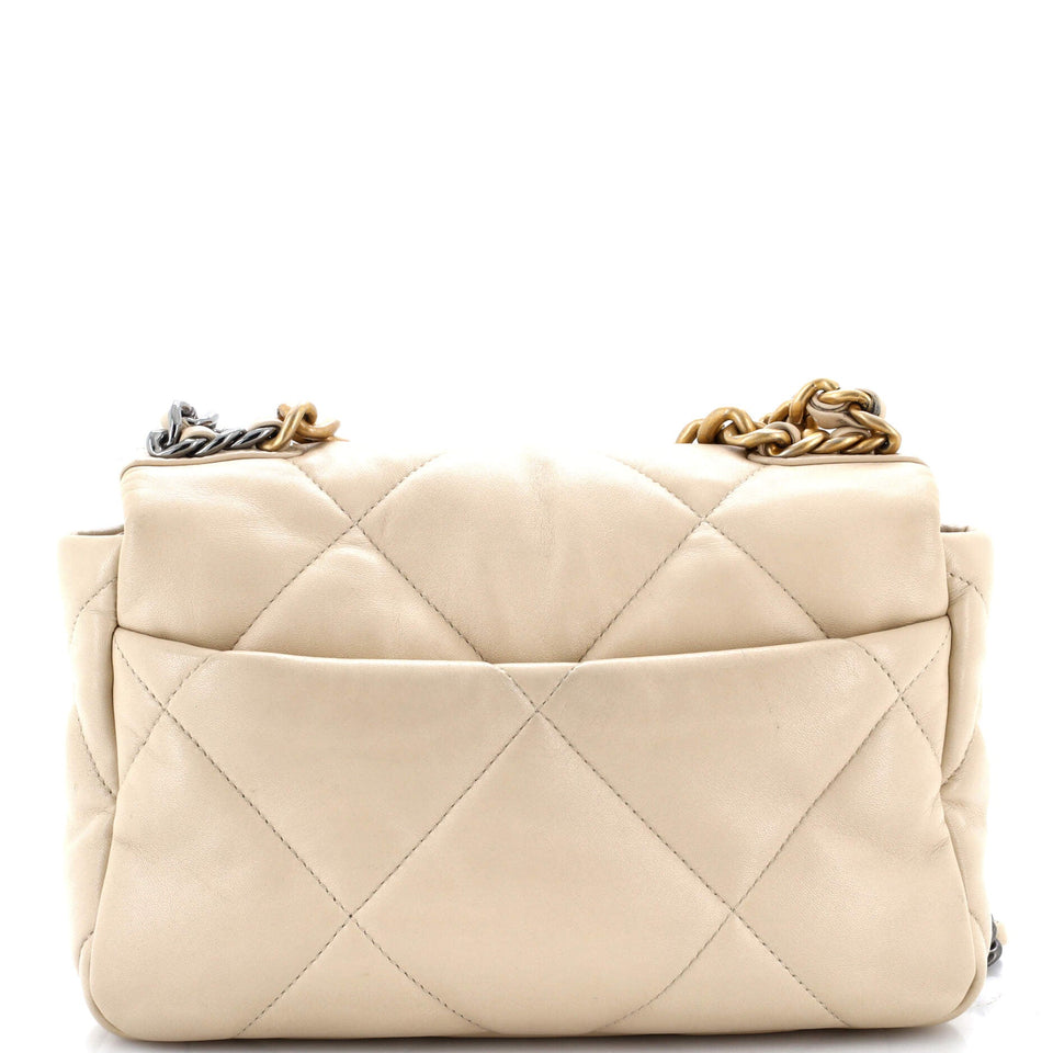 19 Flap Bag Quilted Leather Medium