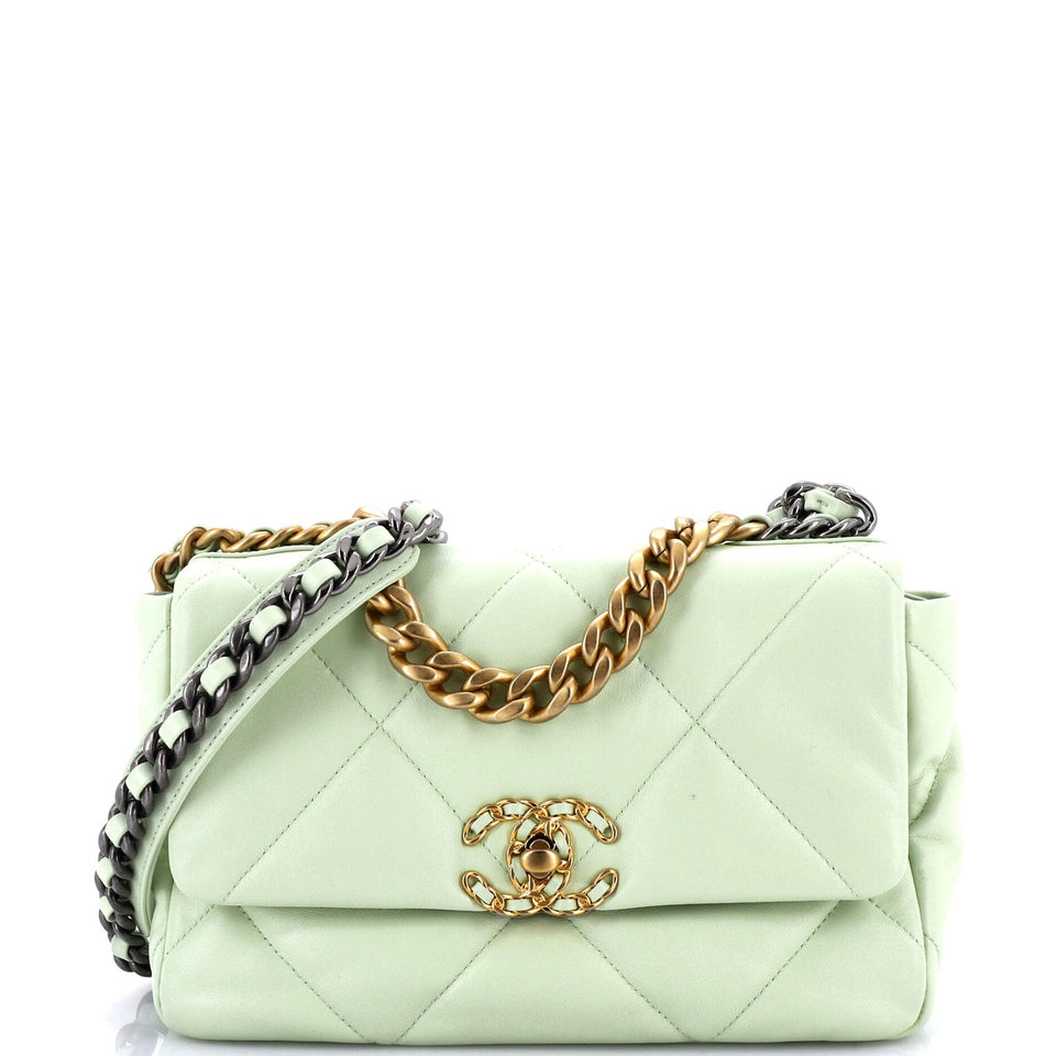 19 Flap Bag Quilted Leather Medium