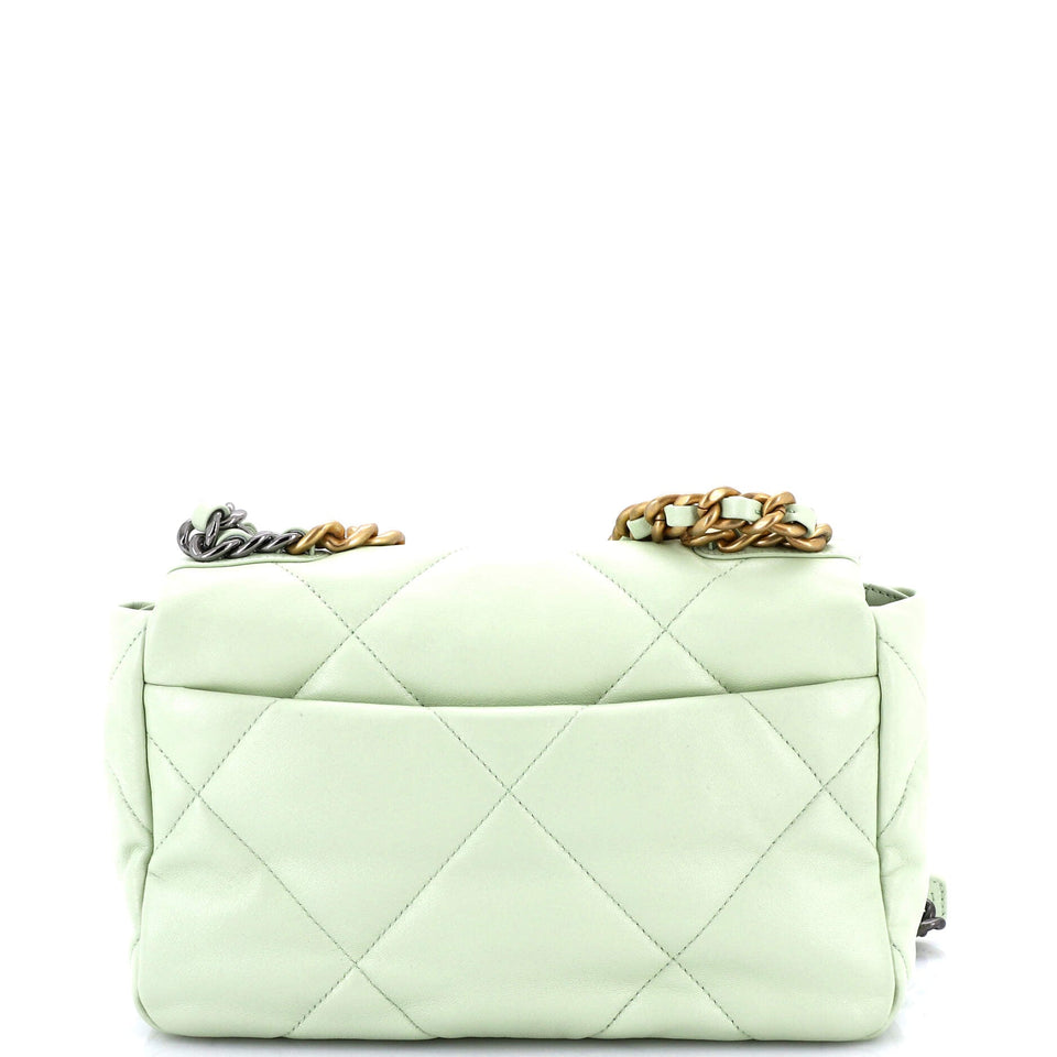 19 Flap Bag Quilted Leather Medium