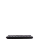 O Case Clutch Quilted Caviar Large