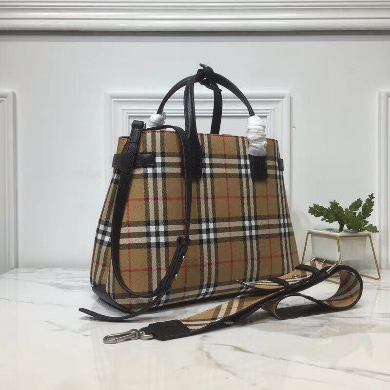 Burberry Bags - Bagsattire   687