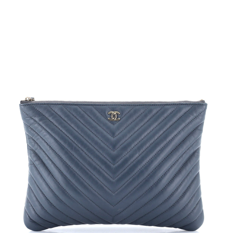 O Case Clutch Chevron Lambskin Medium