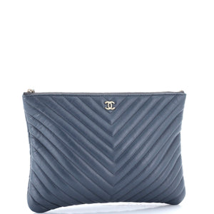 O Case Clutch Chevron Lambskin Medium