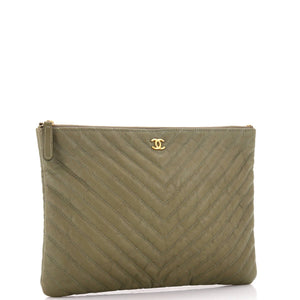 O Case Clutch Chevron Lambskin Medium