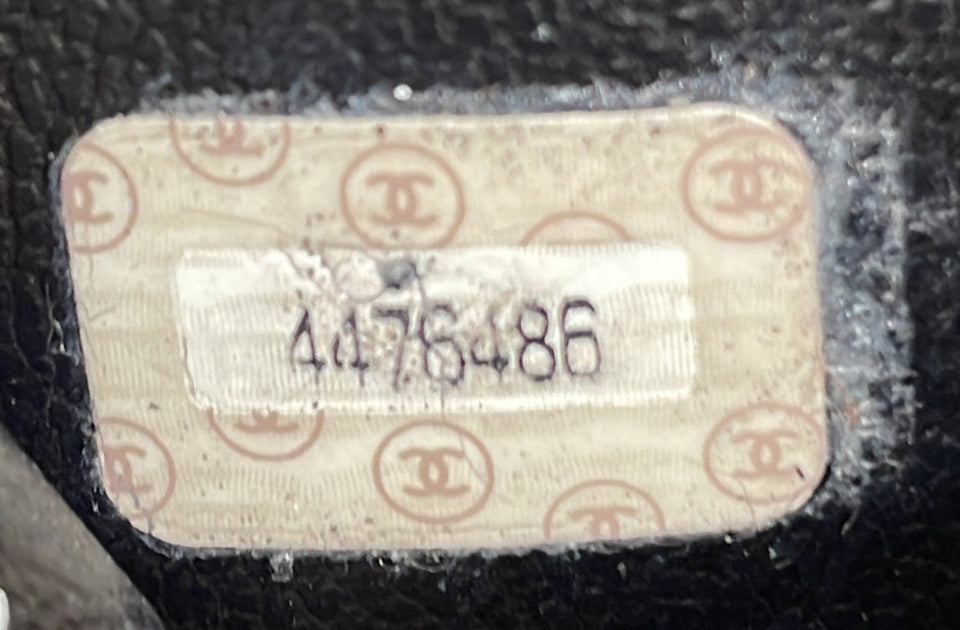 Vintage Timeless Zip Around Vanity Case Patent Small