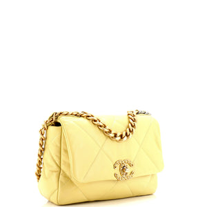 19 Flap Bag Quilted Leather Medium