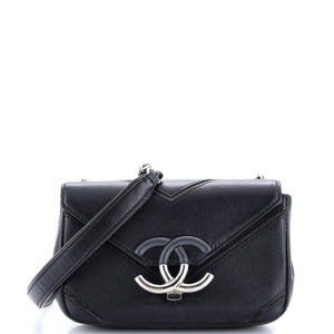 Macro Flap Bag Chevron Caviar Small