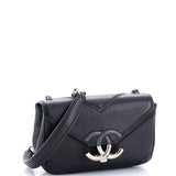 Macro Flap Bag Chevron Caviar Small