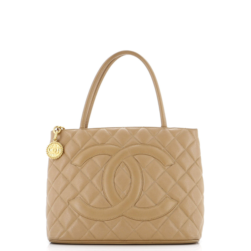 Medallion Tote Quilted Caviar
