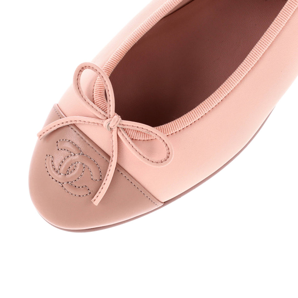 Women's CC Cap Toe Bow Ballerina Flats Leather