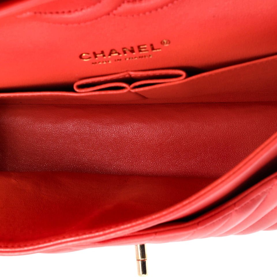 Classic Double Flap Bag Chevron Calfskin Medium