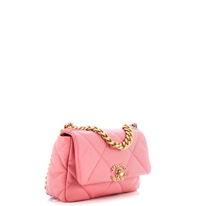 19 Flap Bag Quilted Leather Medium