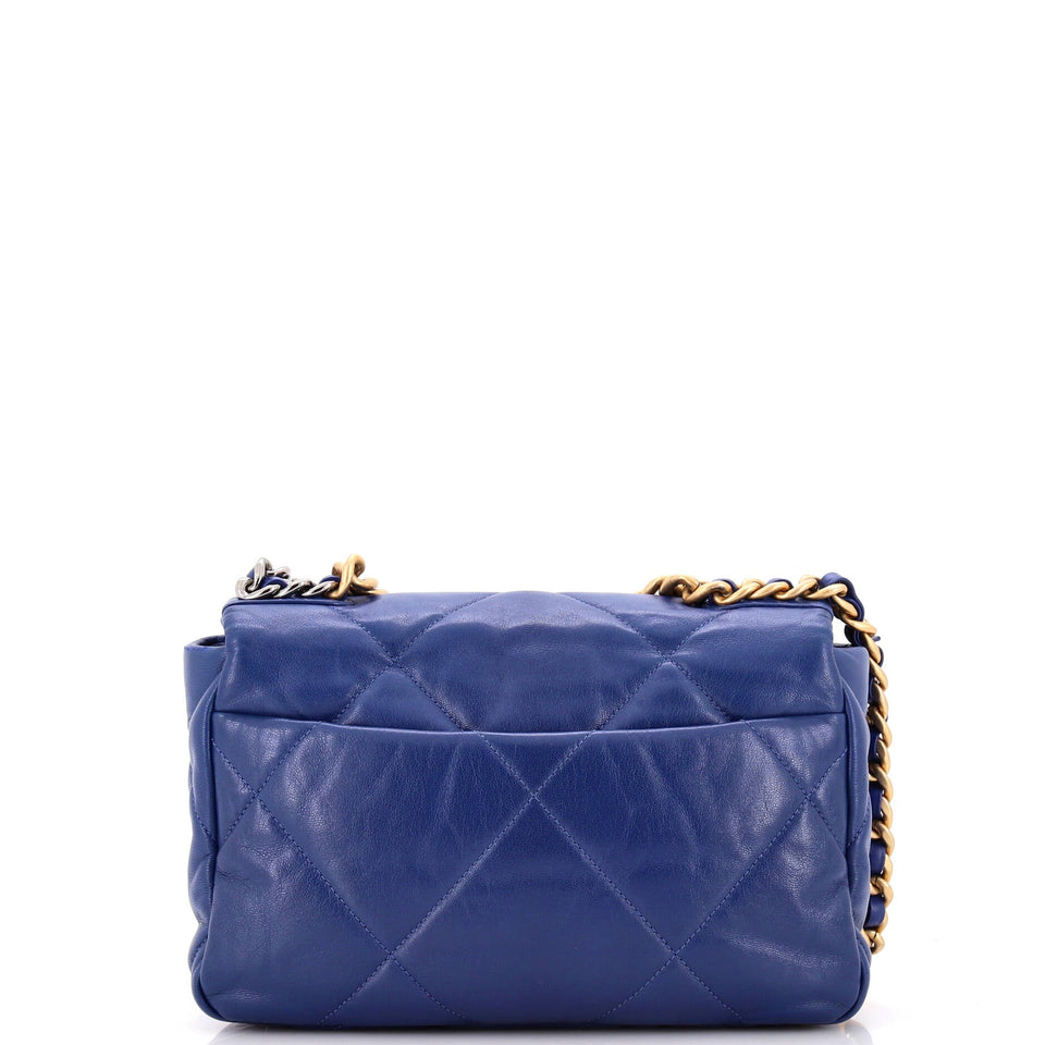 19 Flap Bag Quilted Leather Medium
