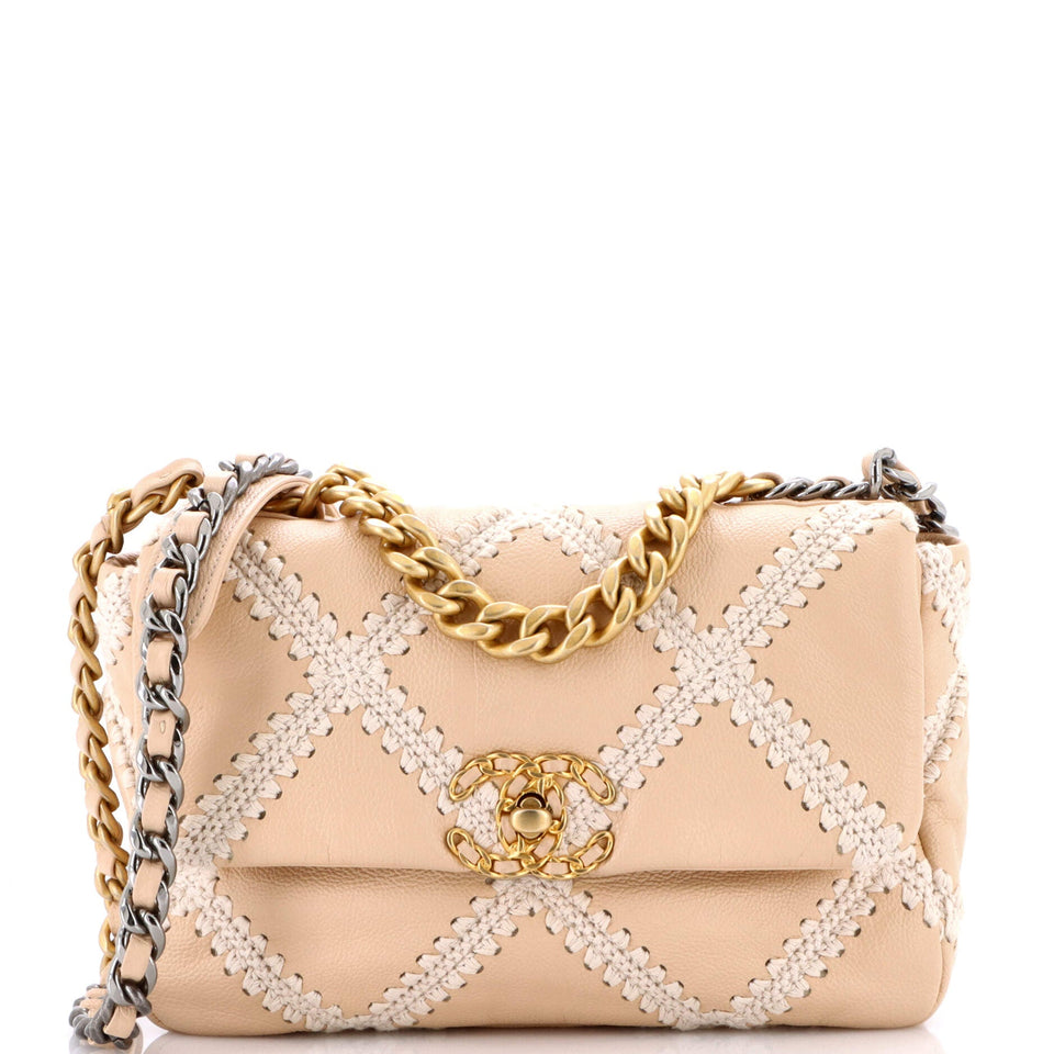 19 Flap Bag Crochet Quilted Calfskin Medium