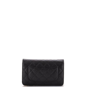 Wallet on Chain Quilted Caviar