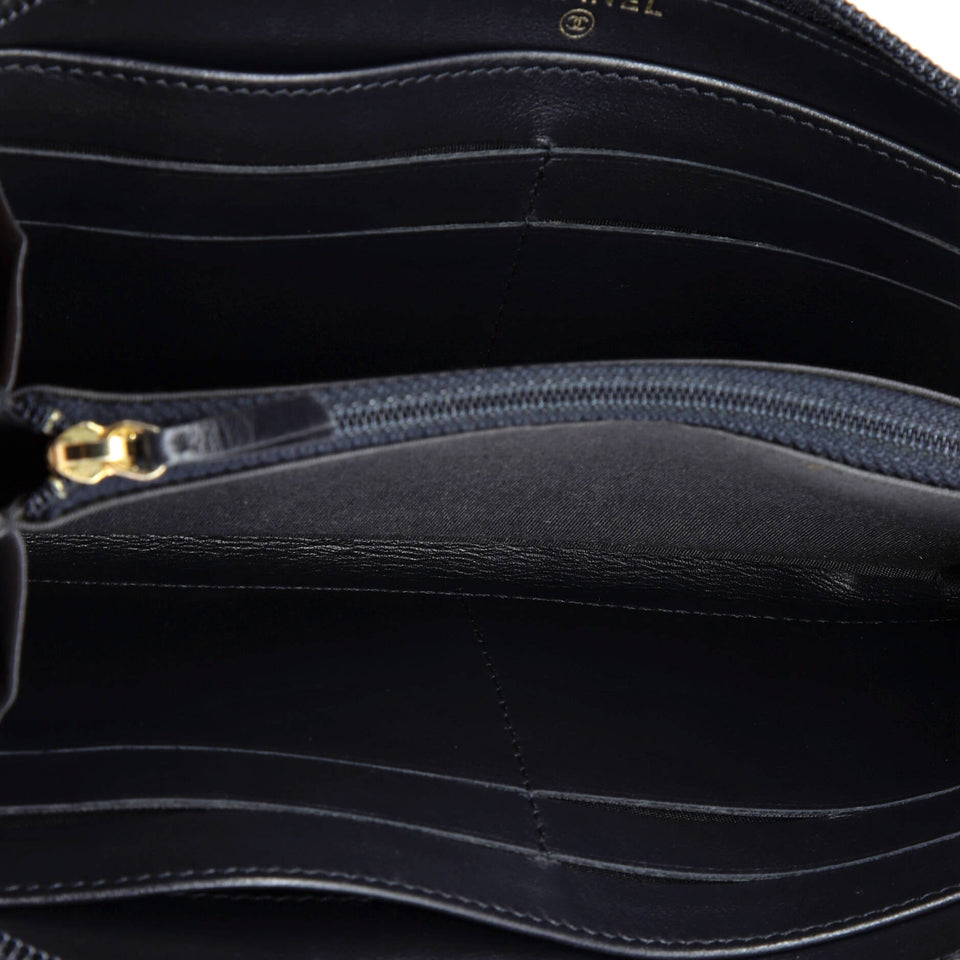 Timeless CC Zipped Wallet Caviar Long