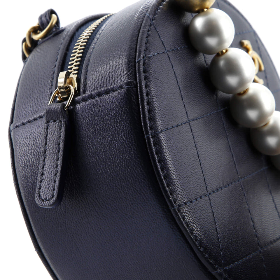 Chic Pearls Round Clutch with Chain Quilted Lambskin
