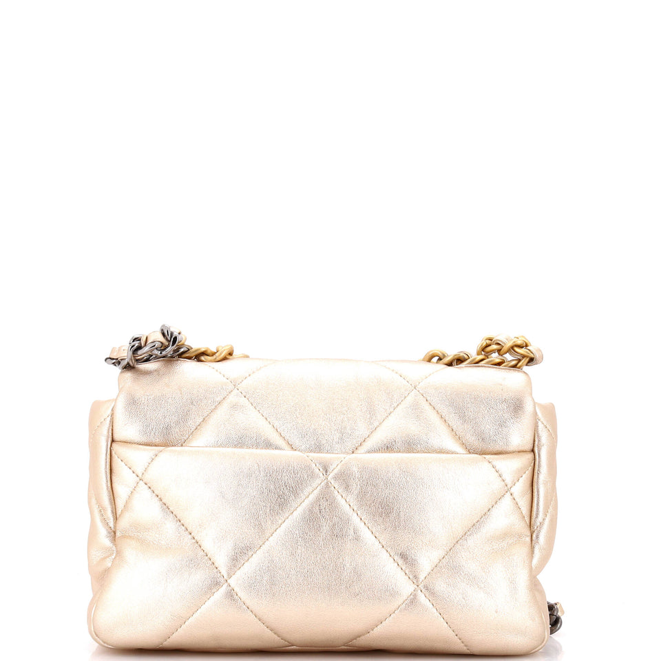 19 Flap Bag Quilted Leather Medium