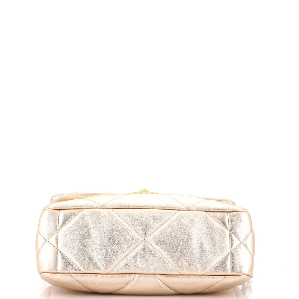 19 Flap Bag Quilted Leather Medium