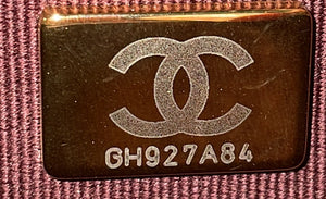 Turnlock CC Wallet on Chain Quilted Caviar