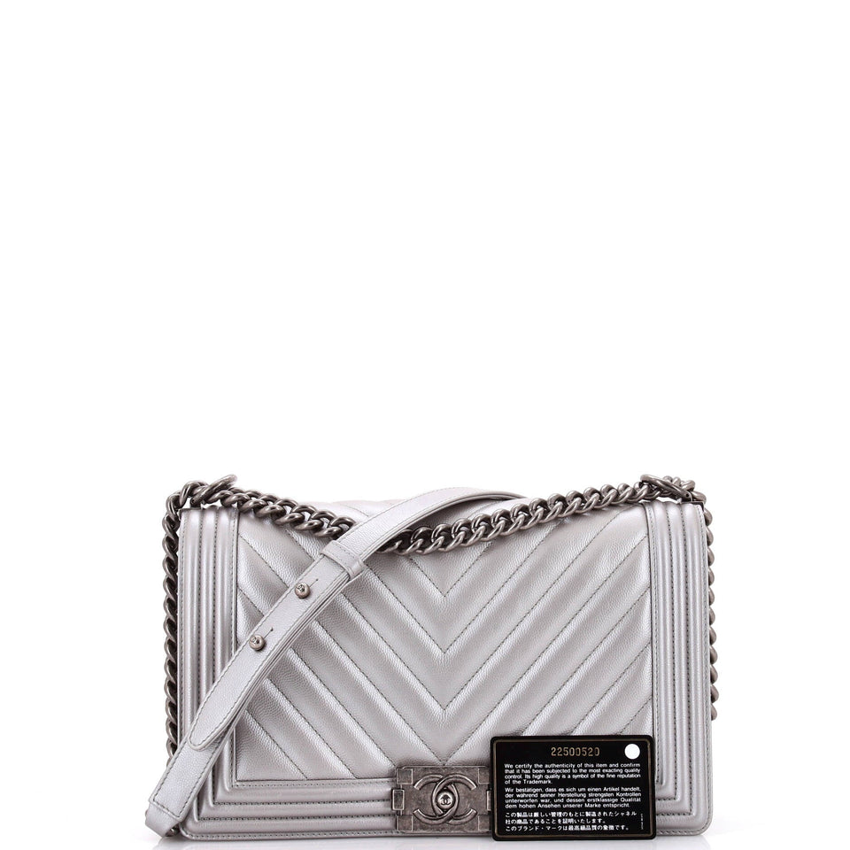 Boy Flap Bag Chevron Caviar New Medium