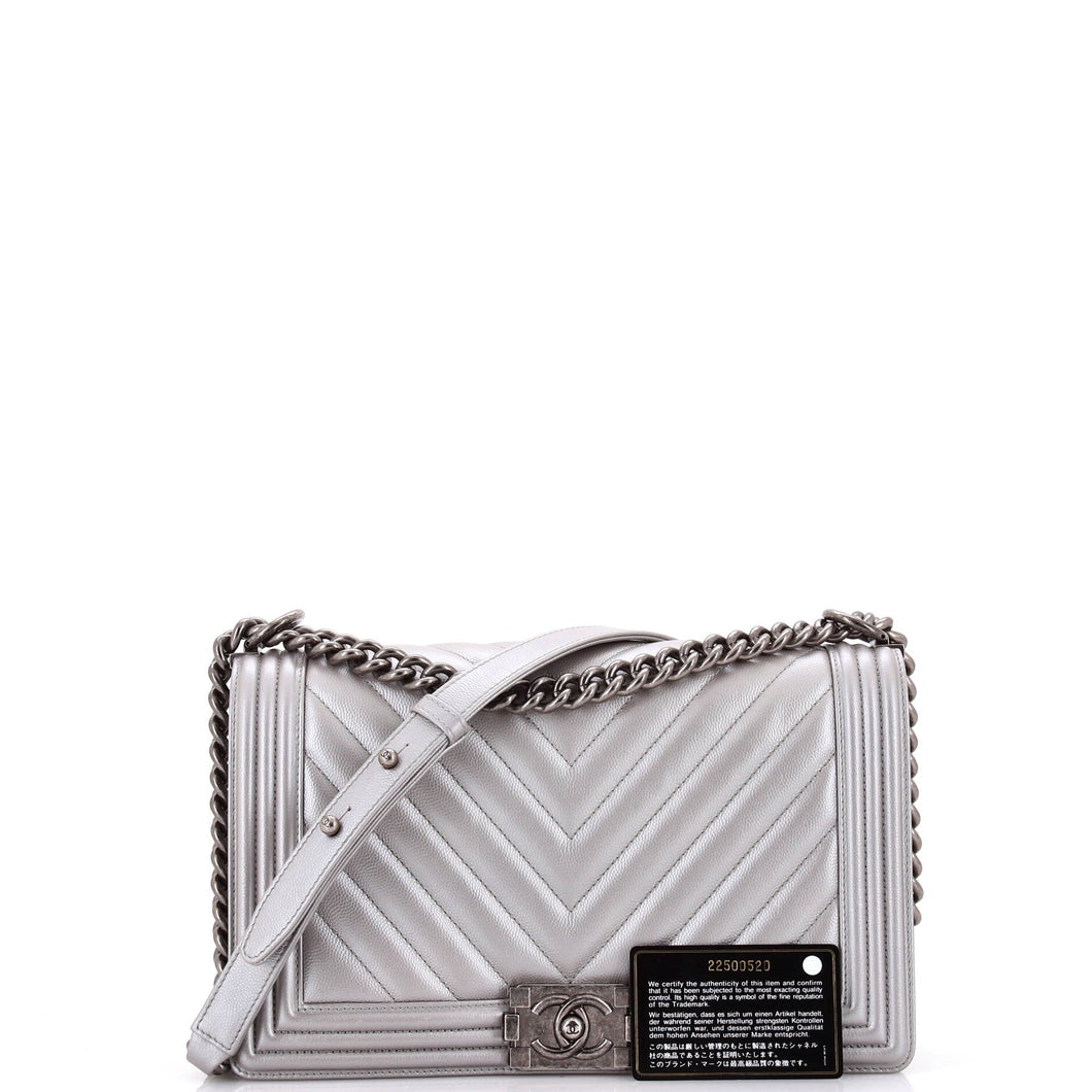 Boy Flap Bag Chevron Caviar New Medium