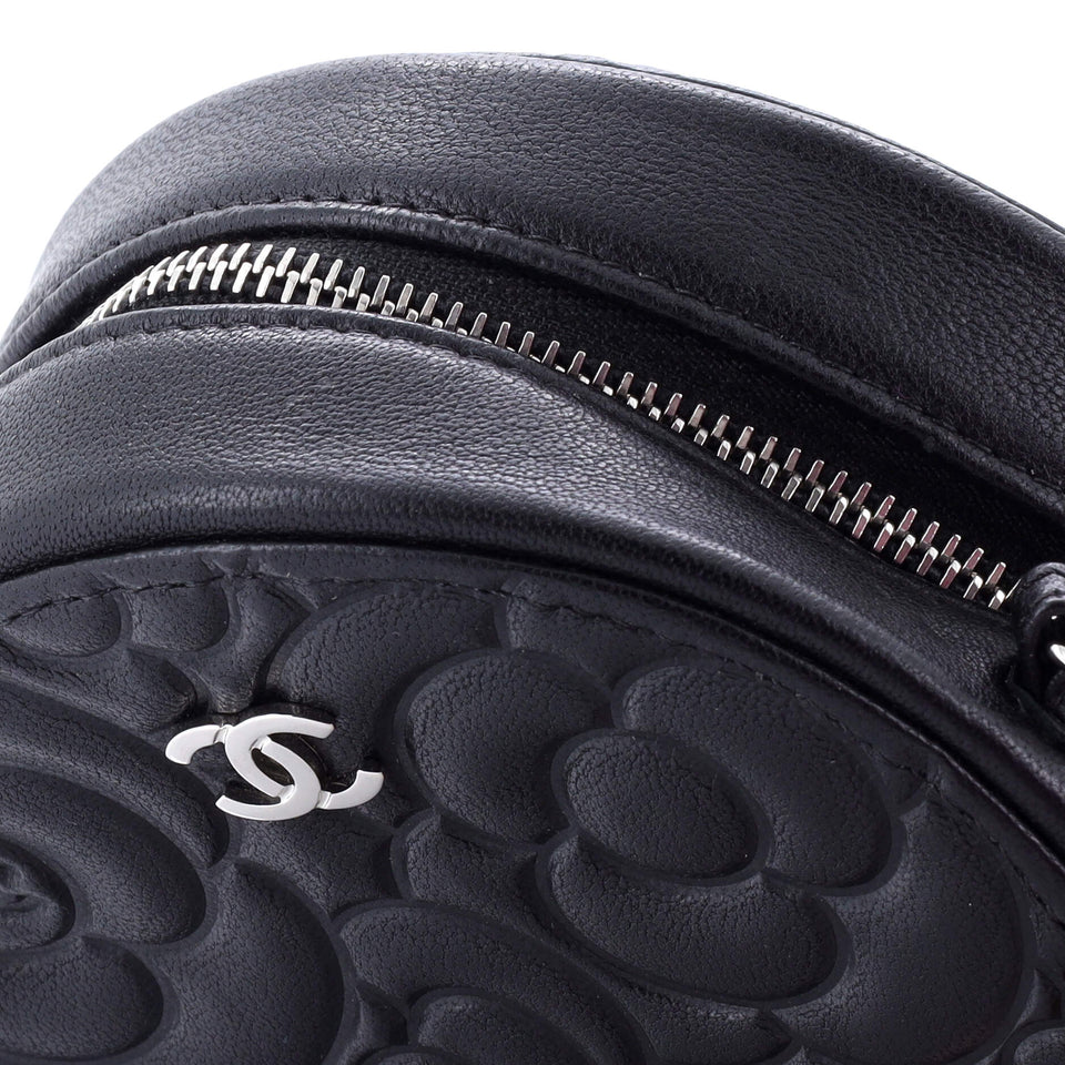 Round Clutch with Chain Camellia Goatskin Mini